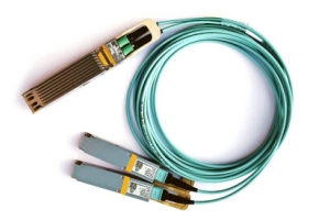 Nvidia MFA7U10-H005 InfiniBand en Glasvezelkabel 5 m 2x QSFP56 Blauw